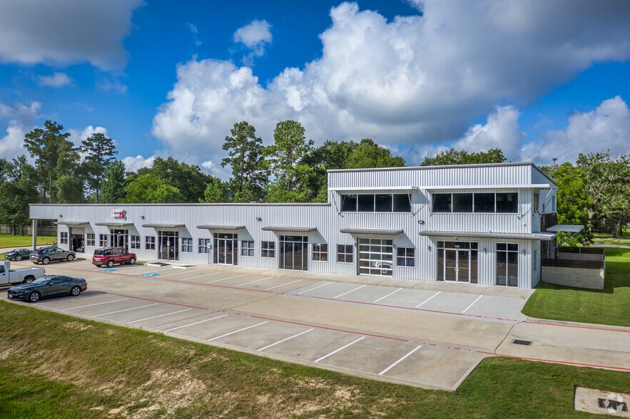 13615 Kluge Rd, Cypress, TX 77429