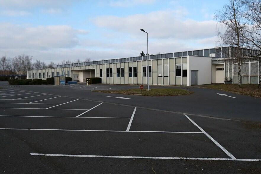 Flex in Saint-Martin-sur-le-Pré for sale - Building Photo - Image 3 of 7