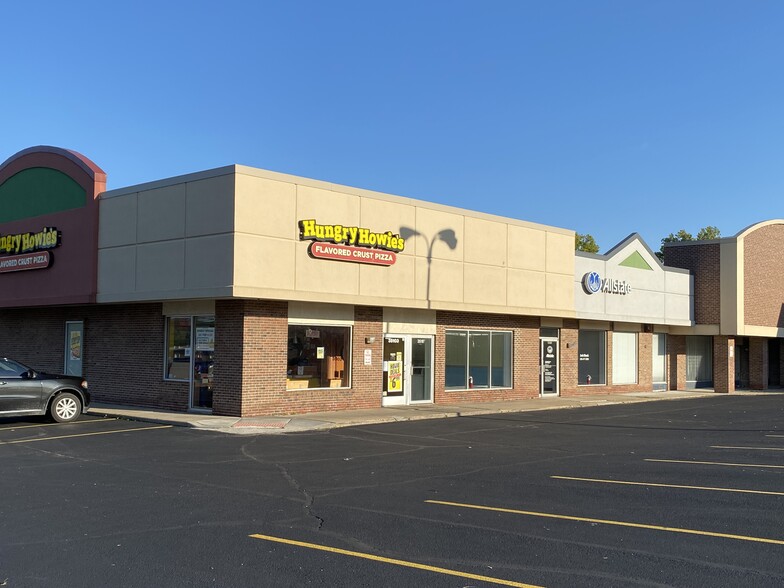 35103-35243 Grand River Ave, Farmington Hills, MI for lease - Building Photo - Image 2 of 6