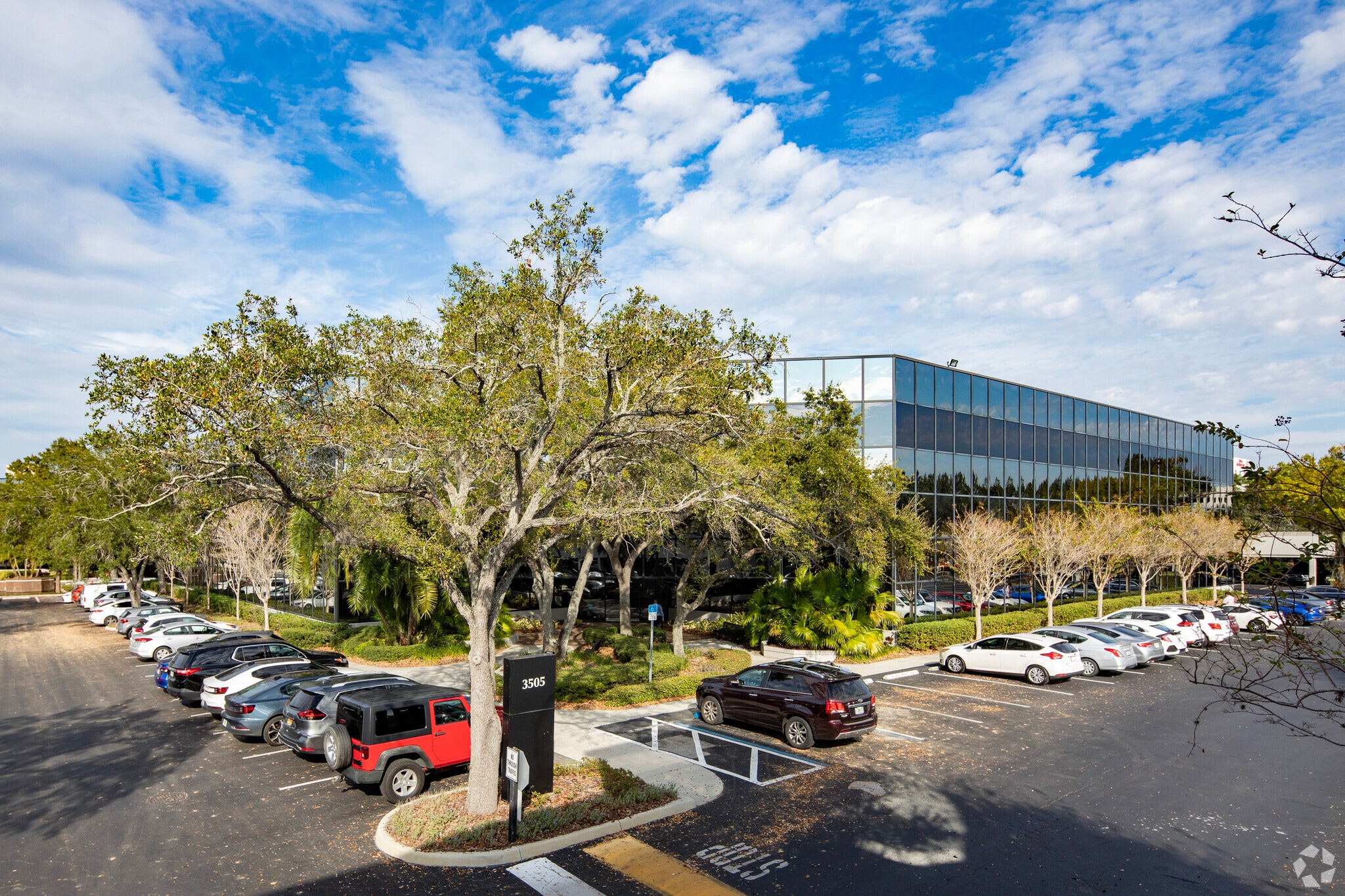 3505 E Frontage Rd, Tampa, FL for lease Primary Photo- Image 1 of 9