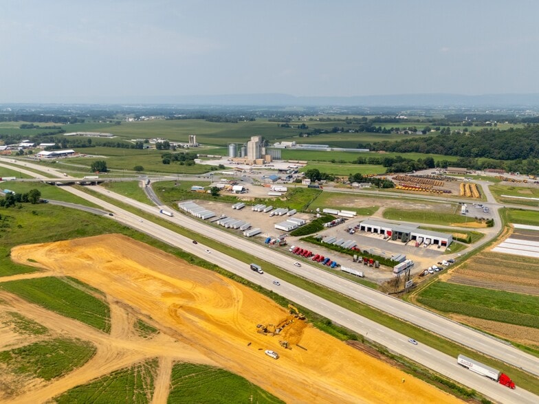 26 Truck Tech Way, Shippensburg, PA for sale - Primary Photo - Image 1 of 13