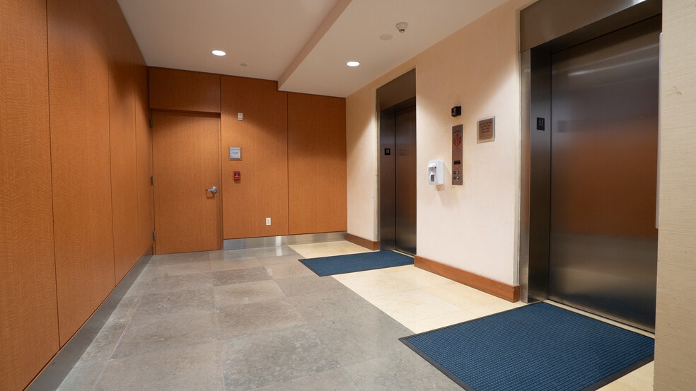 4300 Biscayne Blvd, Miami, FL for lease - Building Photo - Image 2 of 11