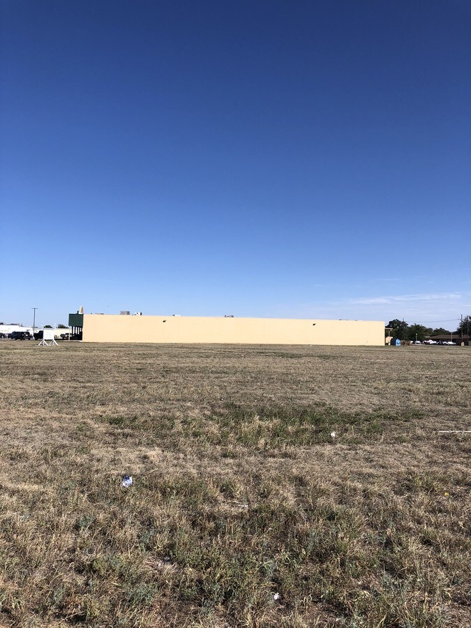 400 Canyon St, Plainview, TX 79072