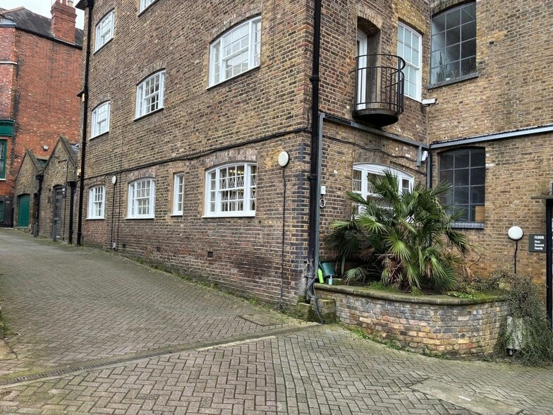 1-7 Charlton Kings Rd, London for sale - Building Photo - Image 1 of 6