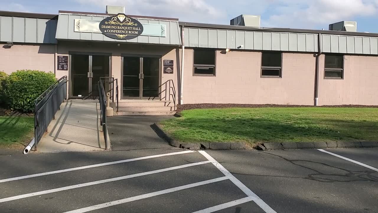 2664 State St, Hamden, CT 06517