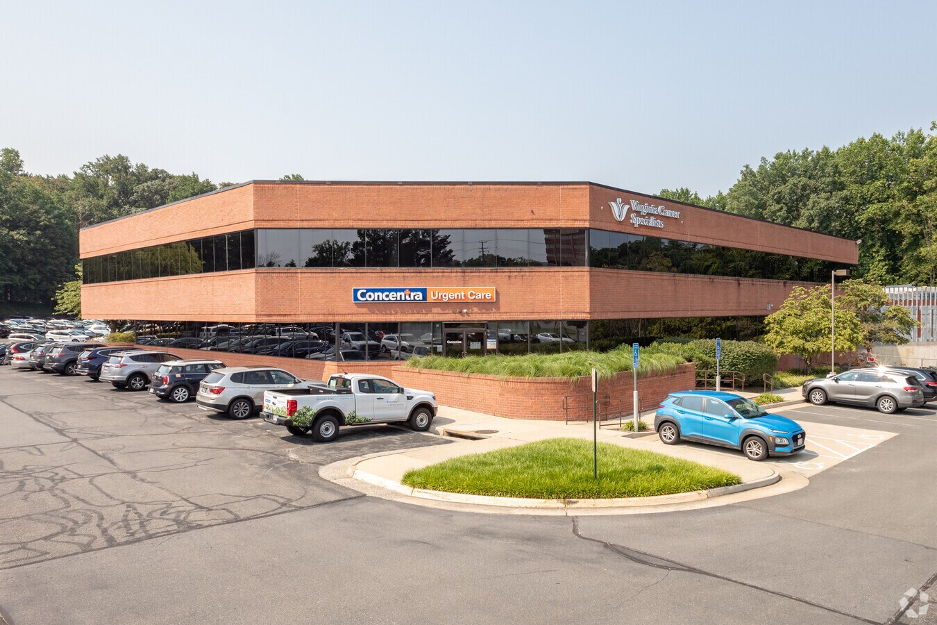 8613 Lee Hwy, Fairfax, VA 22031