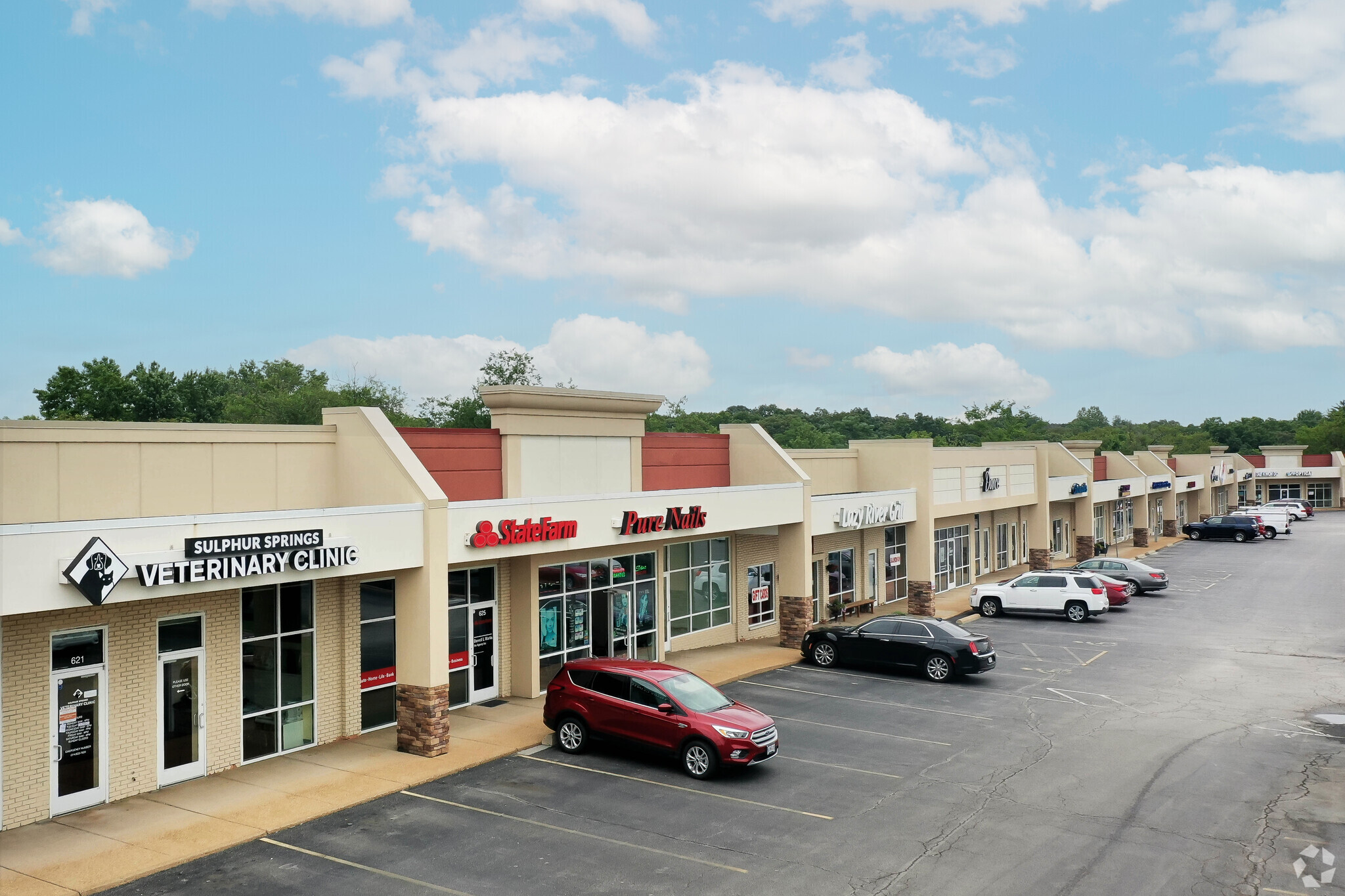 621-703 Big Bend Rd, Manchester, MO for lease Building Photo- Image 1 of 4