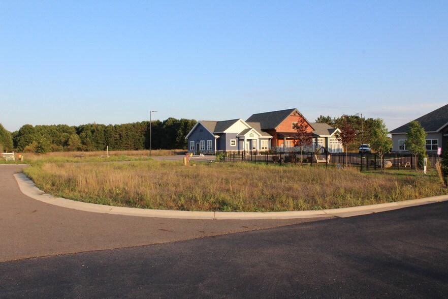 8081 Vineyard Pkwy, Kalamazoo, MI for sale - Primary Photo - Image 1 of 1