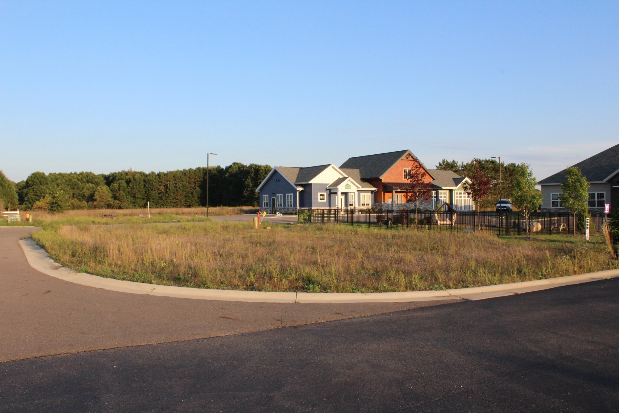 8081 Vineyard Pkwy, Kalamazoo, MI for sale Primary Photo- Image 1 of 1