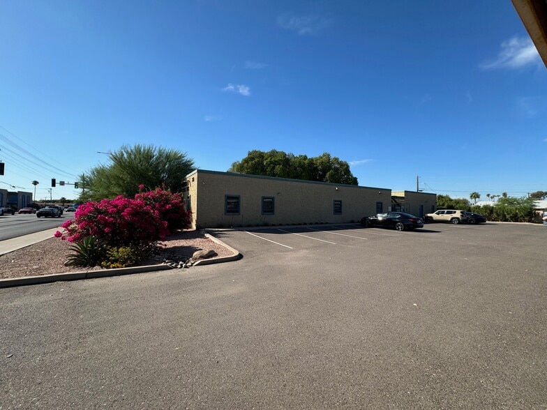 760 S Stapley Dr, Mesa, AZ for lease - Building Photo - Image 3 of 14