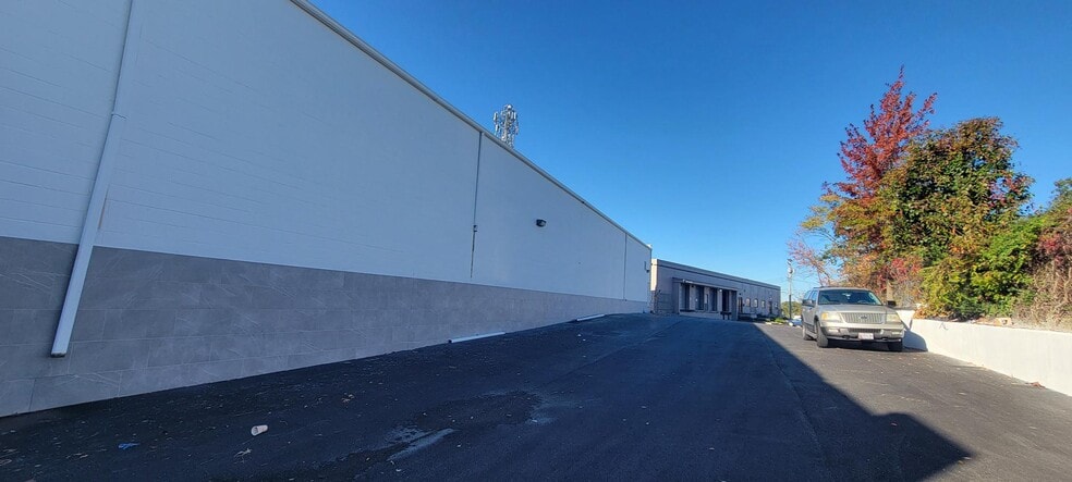 3404 Sharp St, Landover, MD for lease - Building Photo - Image 3 of 4