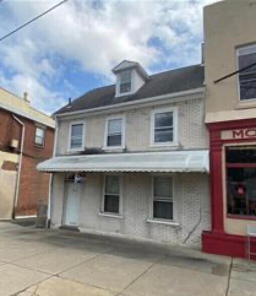 8111 Frankford Ave, Philadelphia, PA 19136