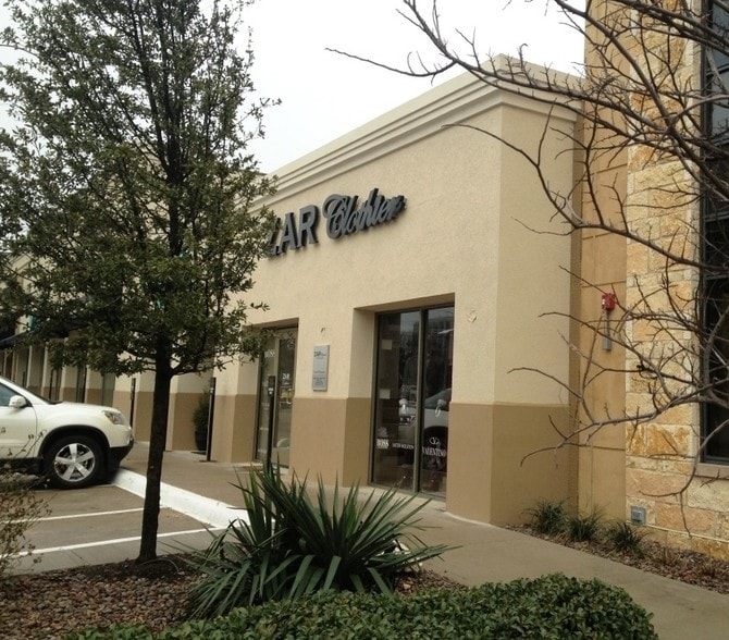 6166-6176 Sherry Ln, Dallas, TX for lease - Building Photo - Image 3 of 6