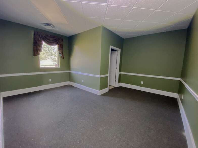 4977 Mount Pleasant Church Rd, Macon-Bibb, GA for lease - Interior Photo - Image 3 of 8