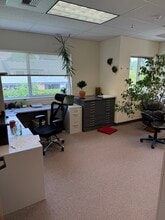 8513 NE Hazel Dell Ave, Vancouver, WA for lease Building Photo- Image 2 of 3