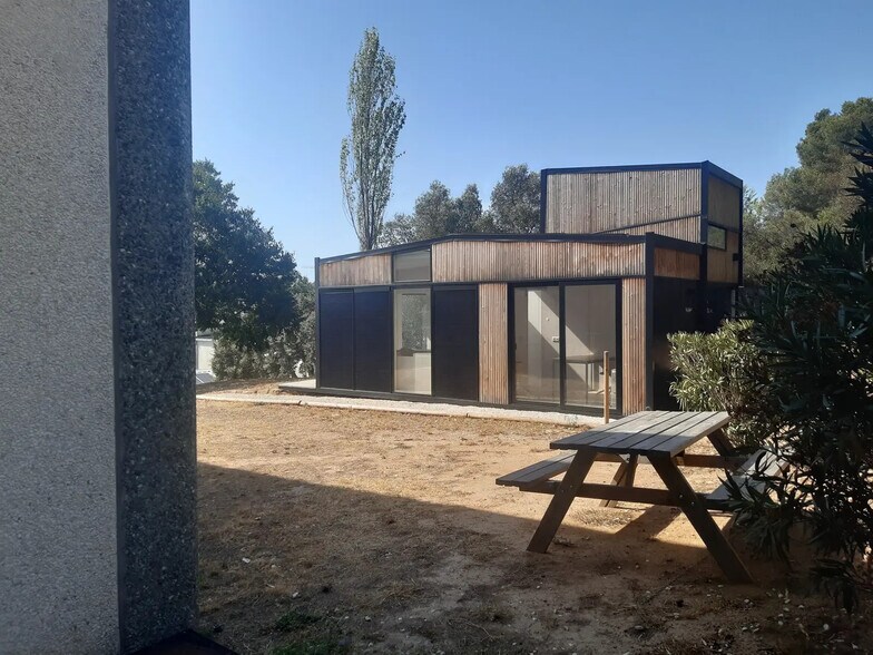 417 Route De La Farlede, La Garde for lease - Building Photo - Image 1 of 6