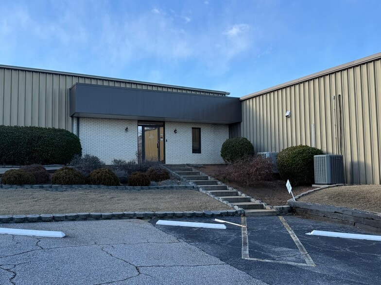 5159 Pelham Rd, Greenville, SC for sale - Building Photo - Image 2 of 5
