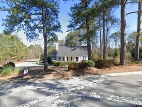 9890 Windsor Lake Blvd, Columbia, SC for lease Building Photo- Image 1 of 2