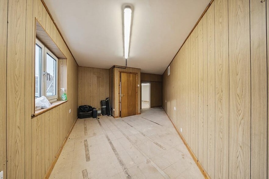 56 Bridge St, Pinner for sale - Building Photo - Image 3 of 14