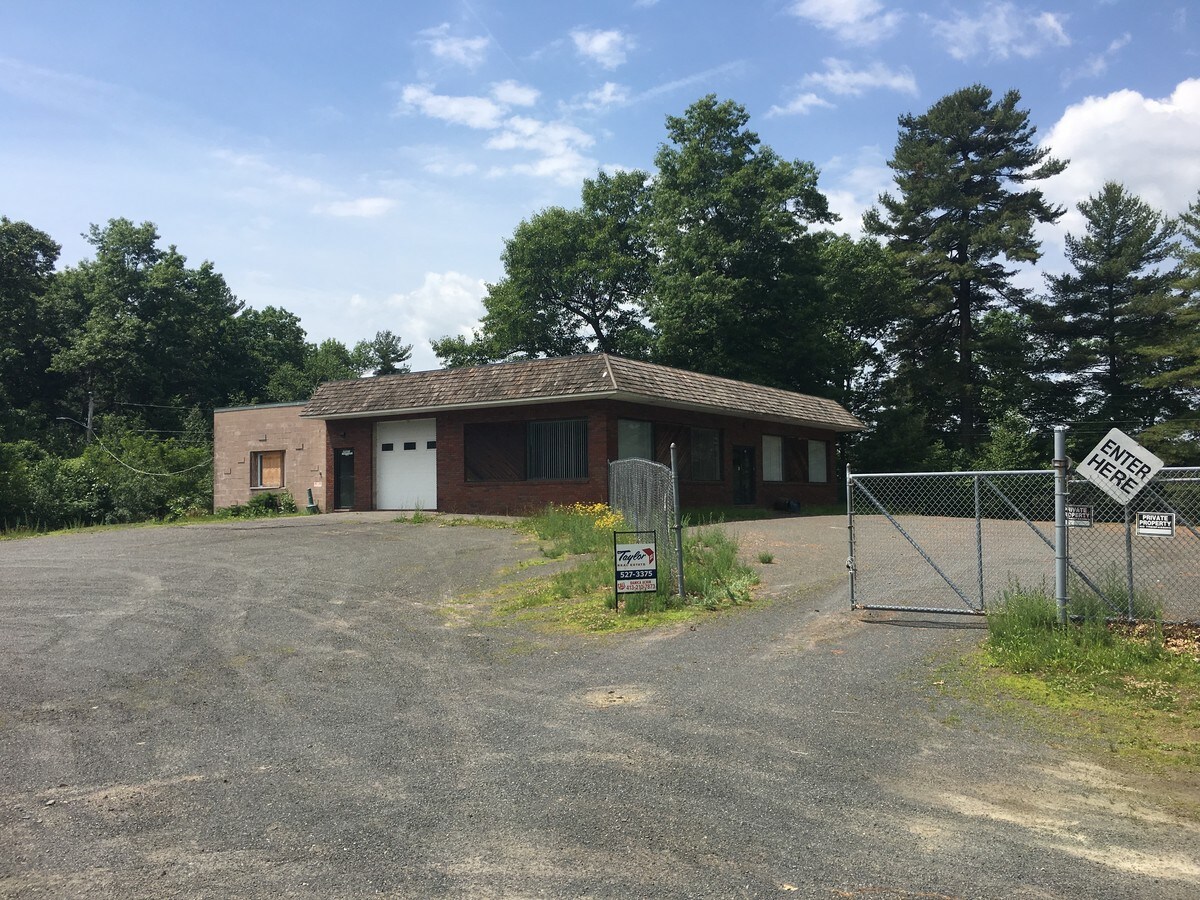 975 North Rd, Westfield, MA 01085