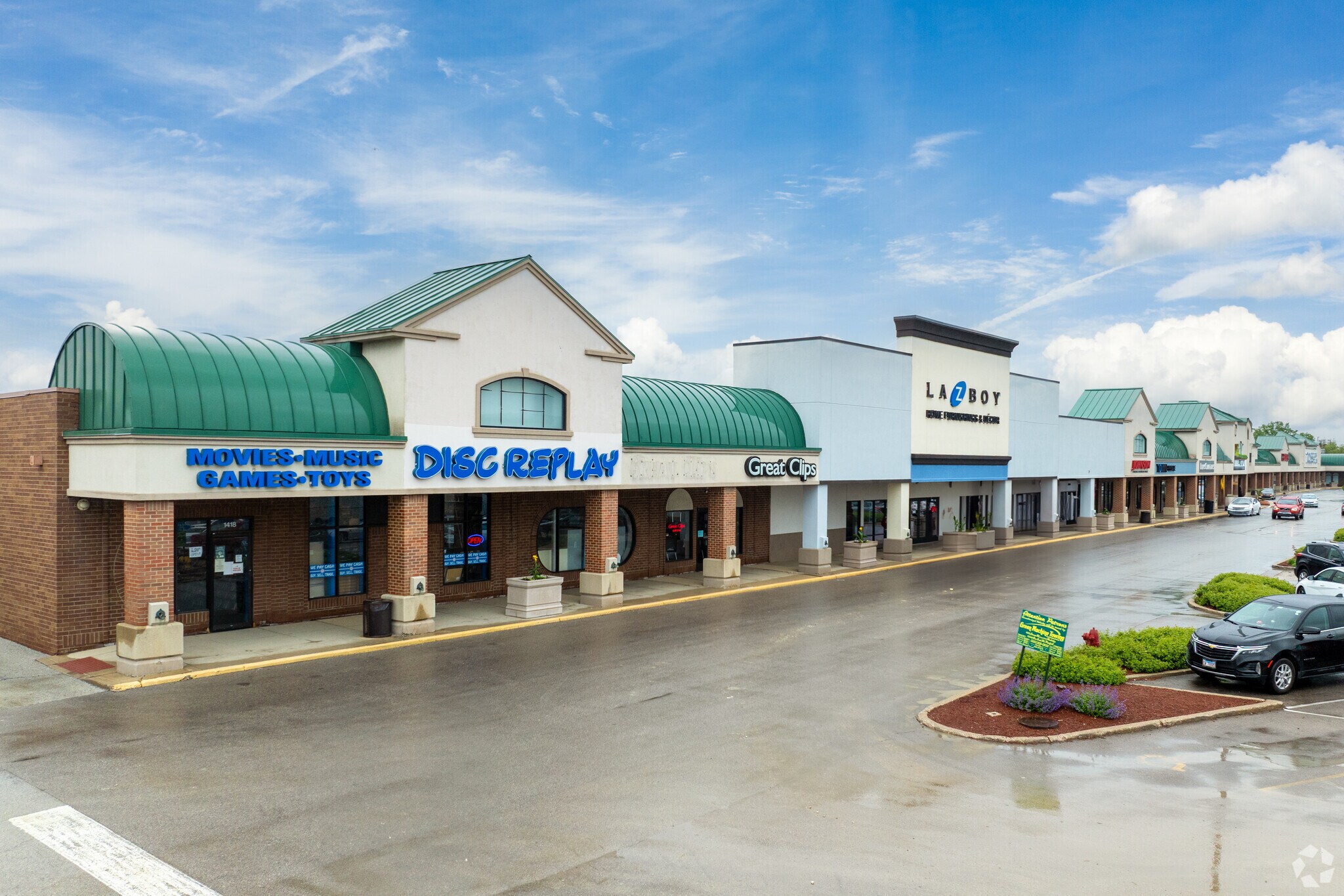 1300-1418 Butterfield Rd, Downers Grove, IL for sale Primary Photo- Image 1 of 1