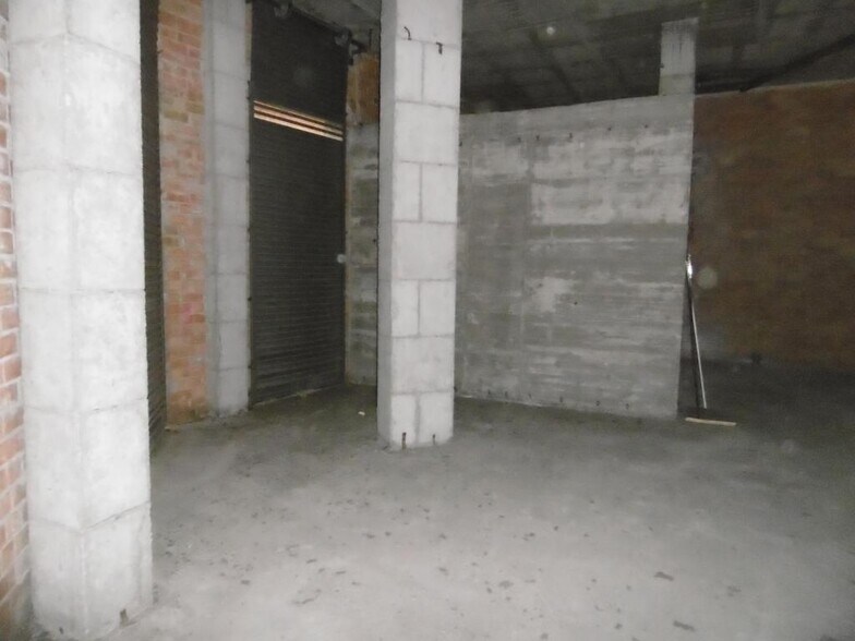 Multifamily in Balaguer, Lérida for sale - Interior Photo - Image 3 of 3