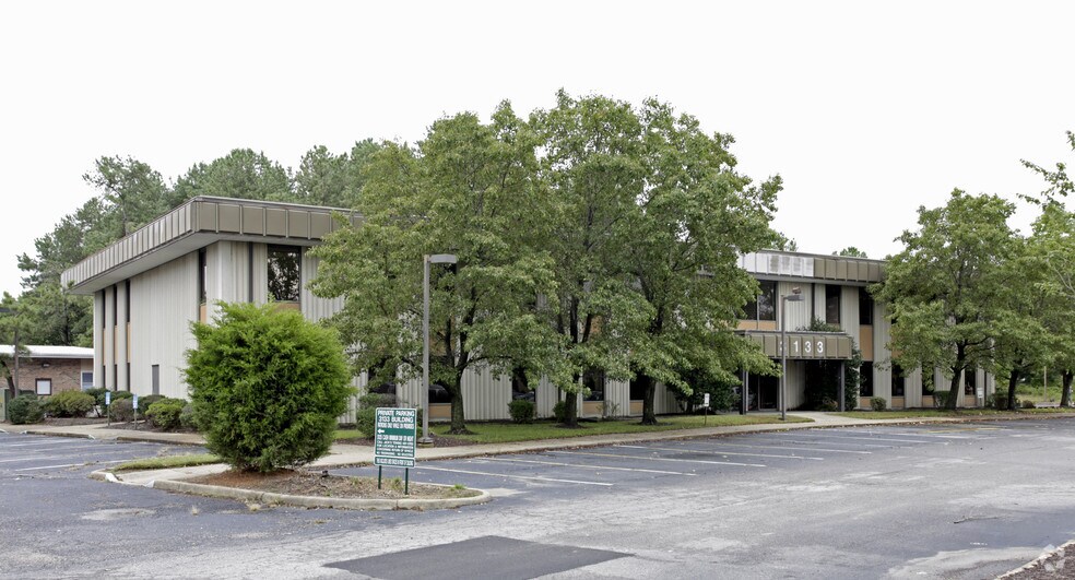 3133 Magic Hollow Blvd, Virginia Beach, VA 23453