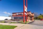 3170 Elizabeth Lake Rd, Waterford MI - Drive Through Restaurant