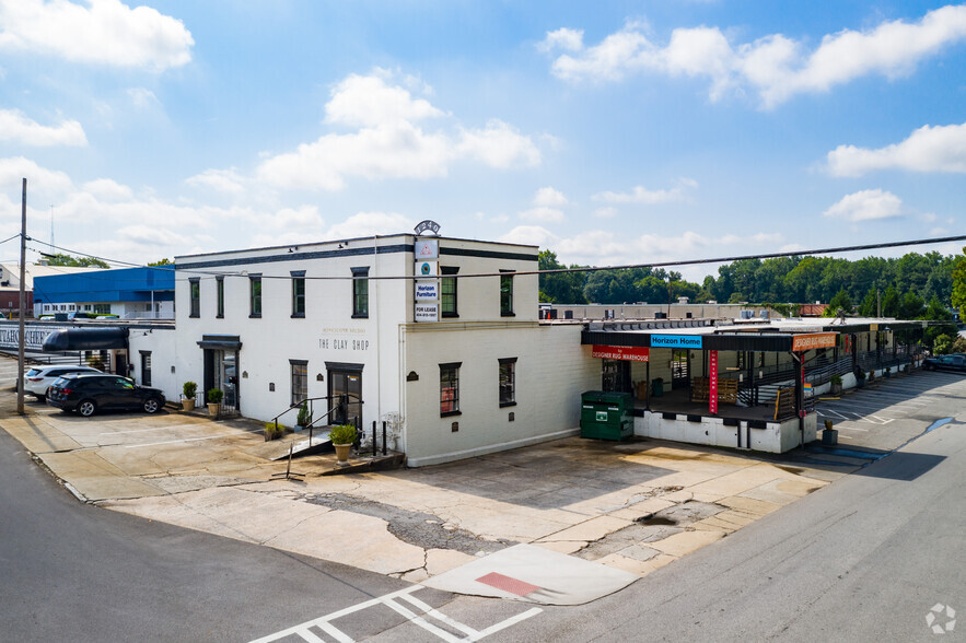 1240 Chattahoochee Ave, Atlanta, GA for lease - Primary Photo - Image 1 of 37