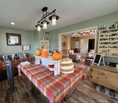 598 Milwaukee Ave, Burlington, WI for sale - Interior Photo - Image 3 of 14