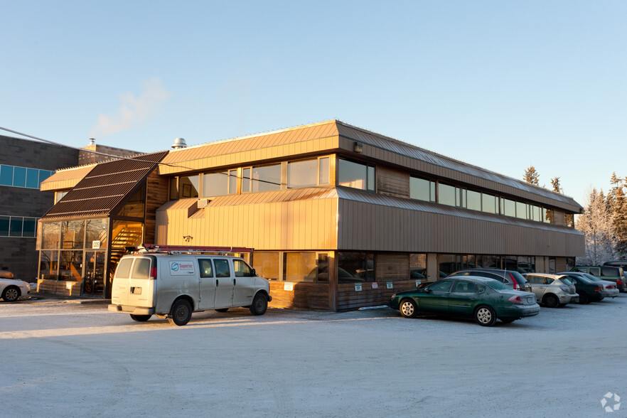 1205 E International Airport Rd, Anchorage, AK for lease - Building Photo - Image 3 of 15