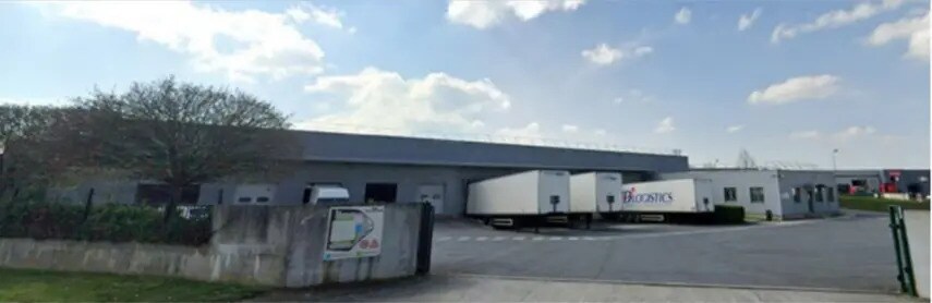 Industrial in Brie-Comte-Robert for lease Building Photo- Image 1 of 3