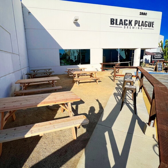 2550 Jason Ct, Oceanside, CA for sale - Building Photo - Image 2 of 11