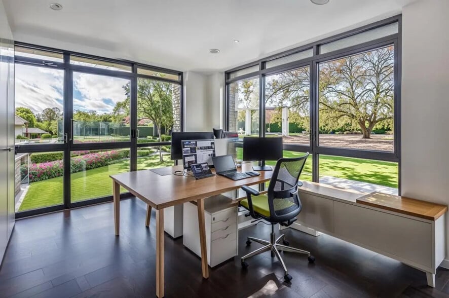 Office in Rueil-Malmaison for sale - Building Photo - Image 3 of 8