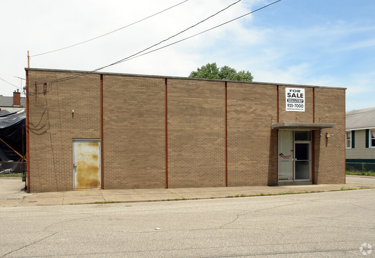 634 Grant St, Charleston, WV 25302