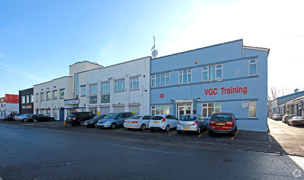 Wadsworth Rd, Greenford for lease - Primary Photo - Image 1 of 2