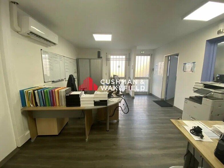 Office in Toulouse for lease - Interior Photo - Image 3 of 6