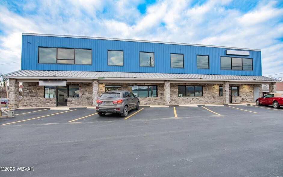 535 E 3rd St, Williamsport, PA for lease - Building Photo - Image 1 of 9