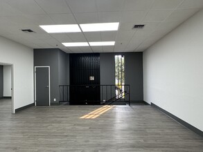 4605-4631 S Alameda St, Los Angeles, CA for lease Building Photo- Image 2 of 7