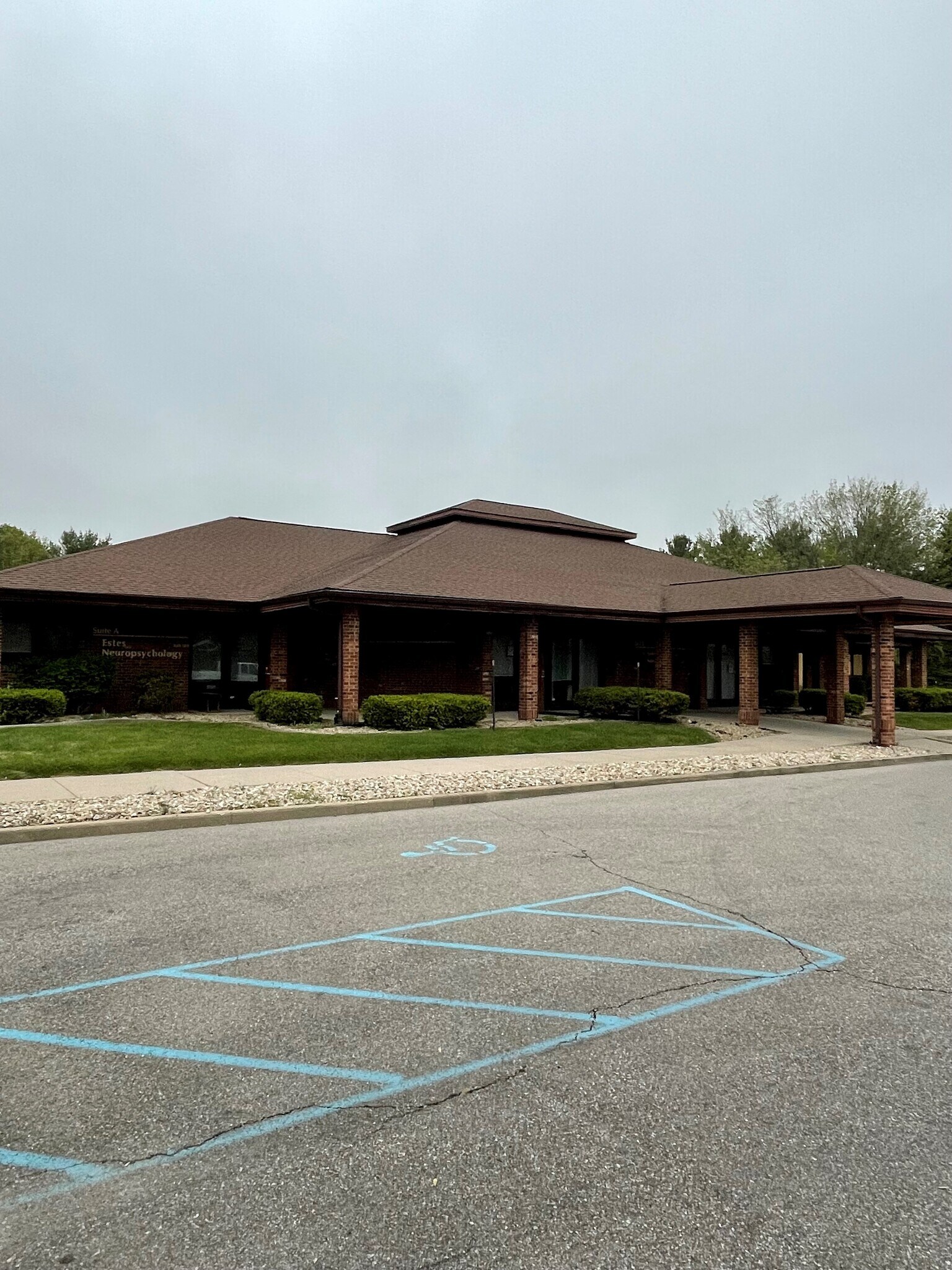 2675 Fox Pointe Dr, Columbus, IN for sale Building Photo- Image 1 of 1