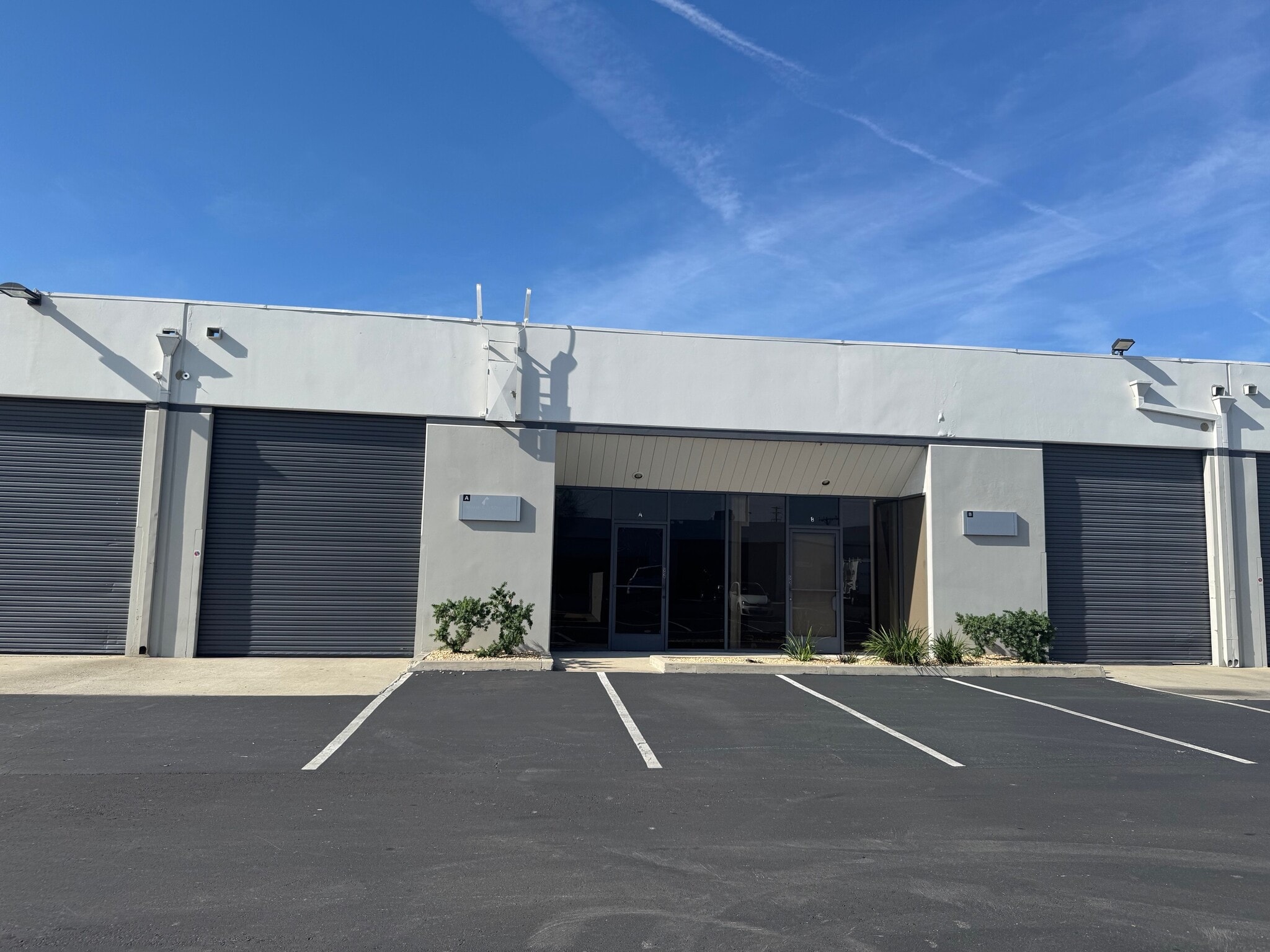 14944 Shoemaker Ave, Santa Fe Springs, CA for lease Interior Photo- Image 1 of 9