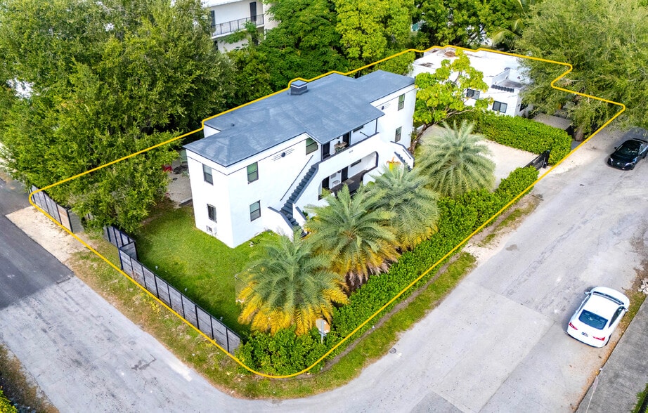 8270-8280 NE 1st Pl, Miami, FL for lease - Aerial - Image 1 of 32