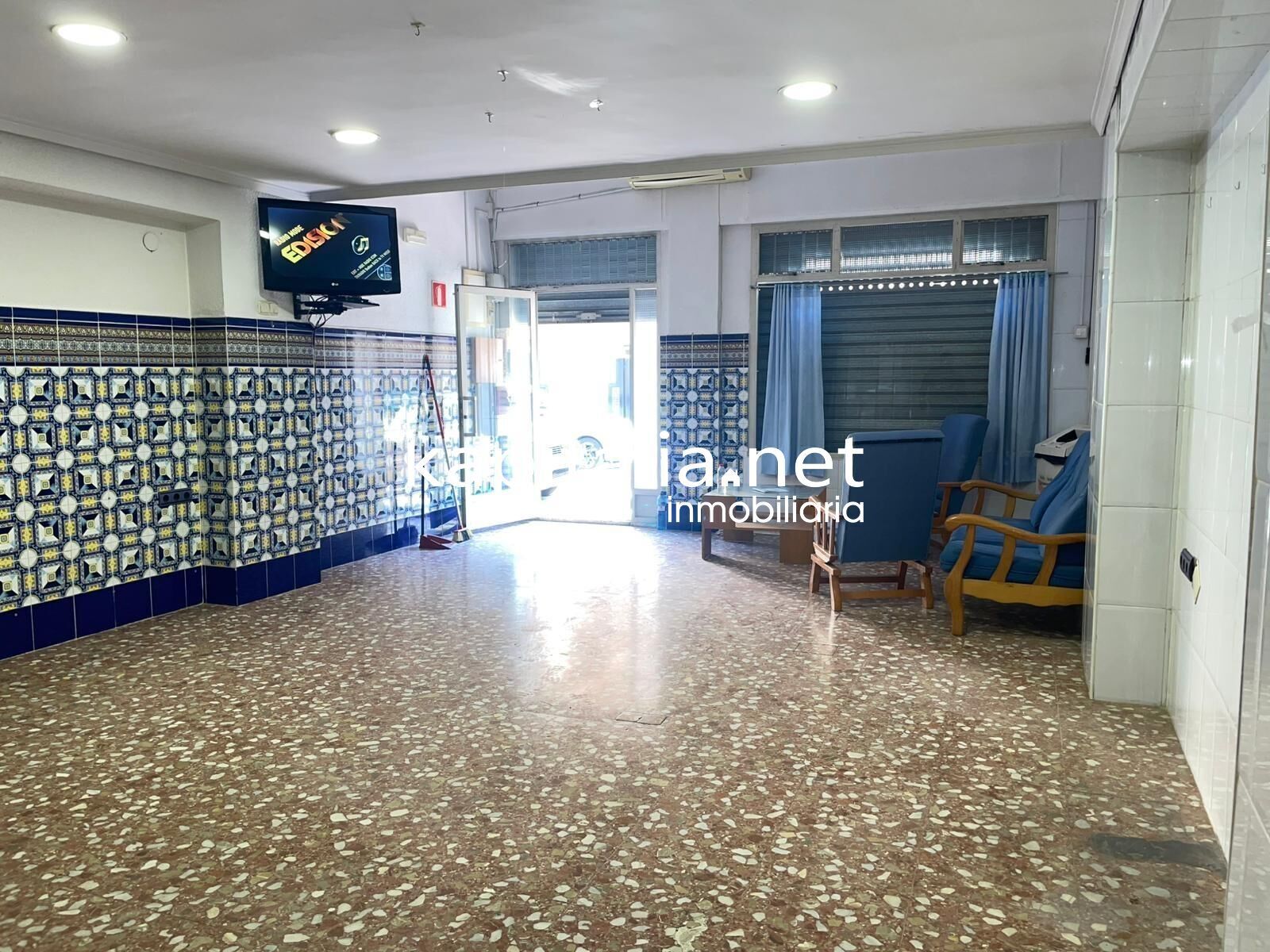 Retail in Xàtiva, Valencia for lease Building Photo- Image 1 of 12