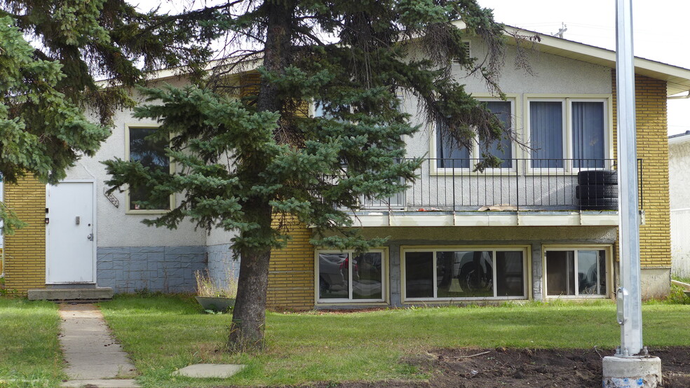 13007 83rd St NW, Edmonton, AB for sale - Building Photo - Image 1 of 10