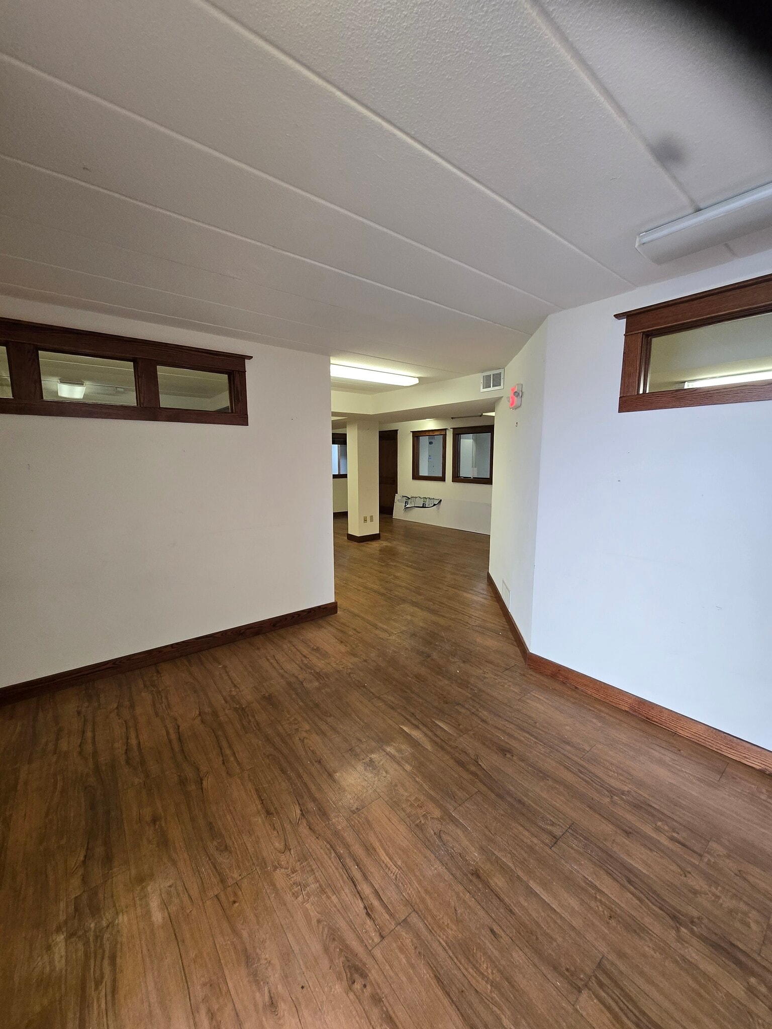840 Highway 136, Baraboo, WI for lease Interior Photo- Image 1 of 12