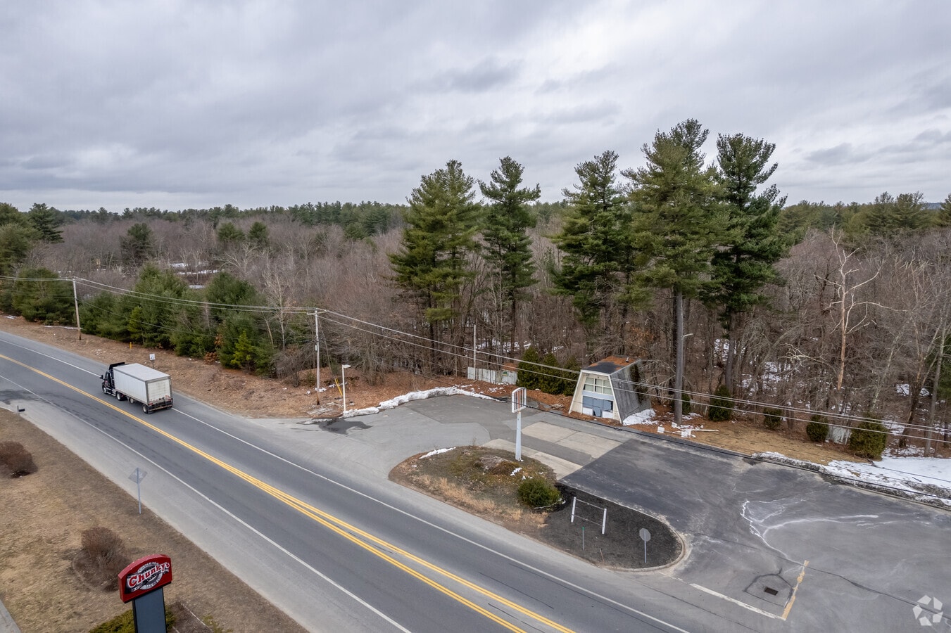 135 Bridge St, Pelham, NH 03076