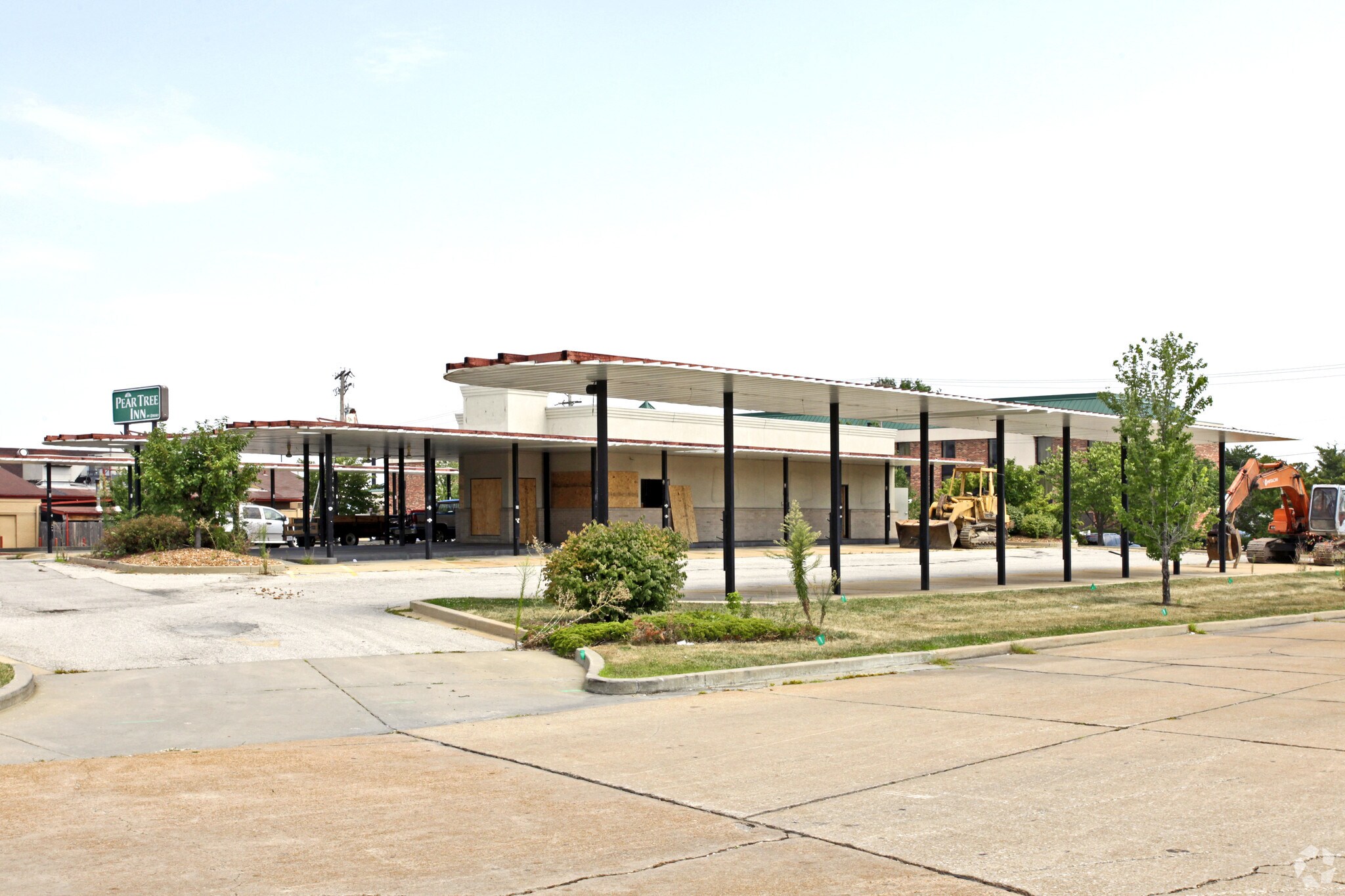 1920 Bowles Ave, Fenton, MO for sale Primary Photo- Image 1 of 1