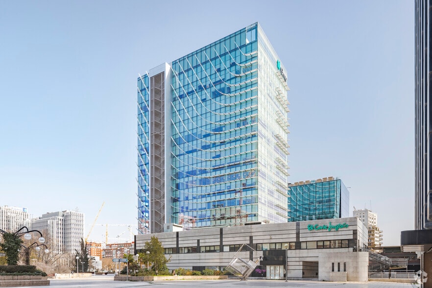 Paseo Castellana, 77, Madrid, Madrid for lease - Building Photo - Image 1 of 1