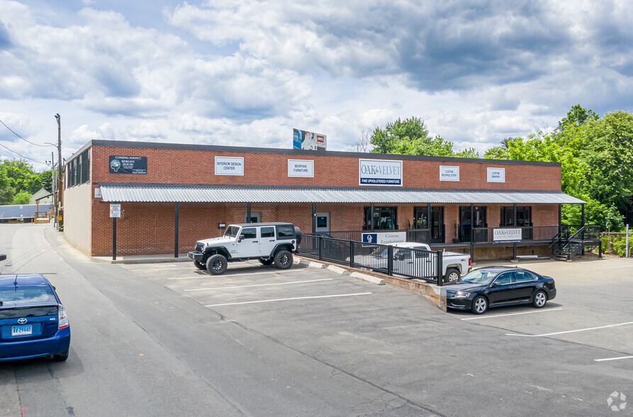 725 Main St, Middletown, CT for lease - Primary Photo - Image 1 of 14