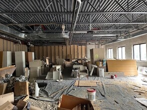 7000 Caton Farm Rd, Plainfield, IL for lease Interior Photo- Image 2 of 42